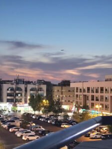 Hor al anz East